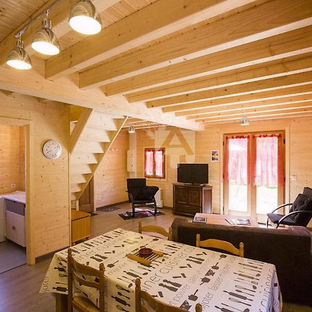 Chalet Des Noisettes Murol Exteriér fotografie